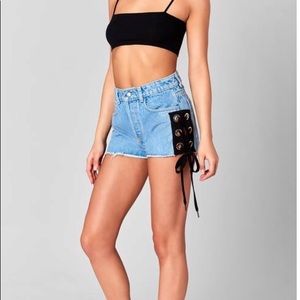 Carmar denim tie shorts